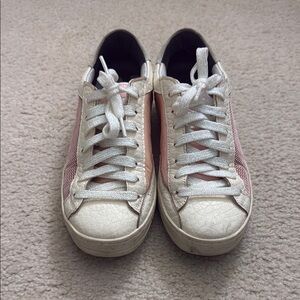 P448 Sneakers - size 37